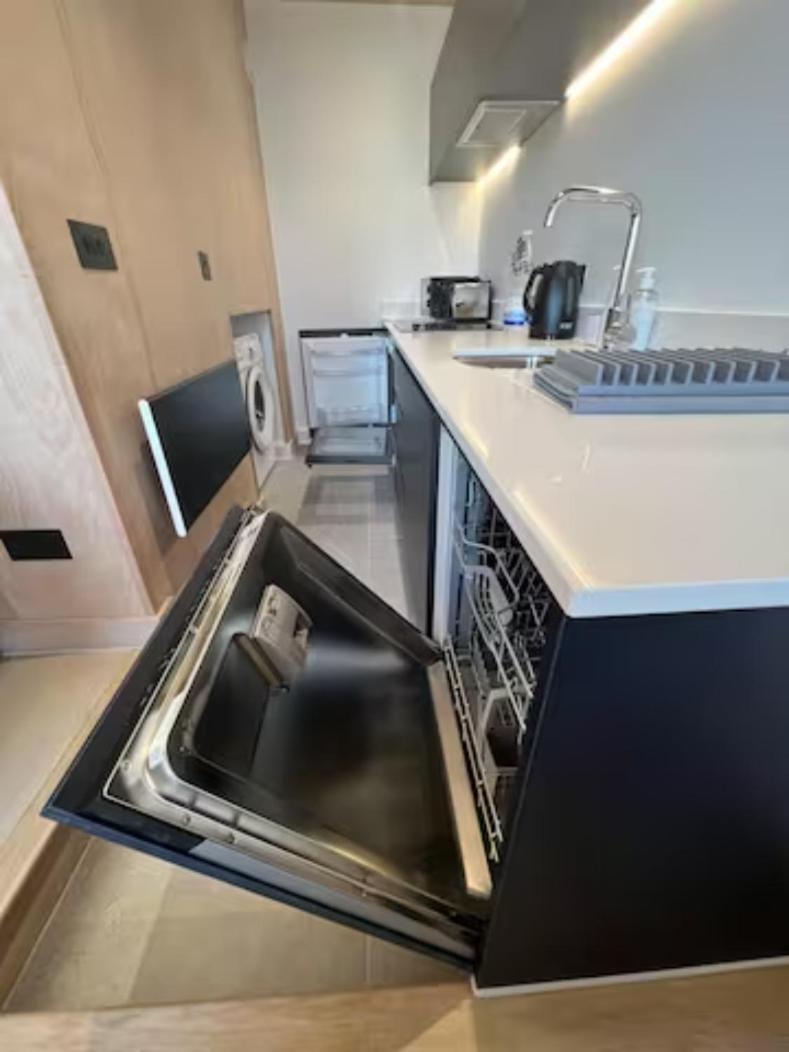 Two Bedrooms Exquisite En-Suite Apartment Deansgate Manchester Luaran gambar